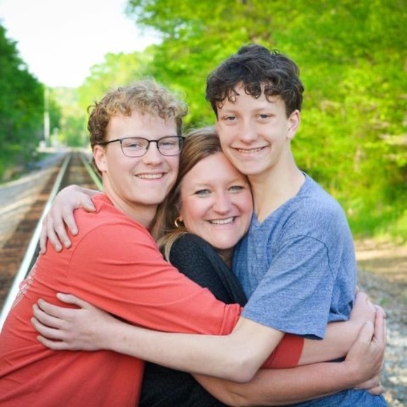 Meet your Posher, Kathy - Picture 1 of 1